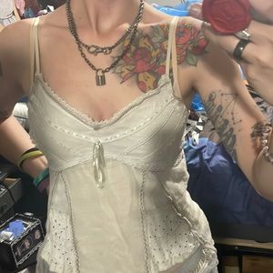 Baby doll lace white tank top